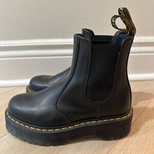 Dr Marten 2976 Chelsea Boots
